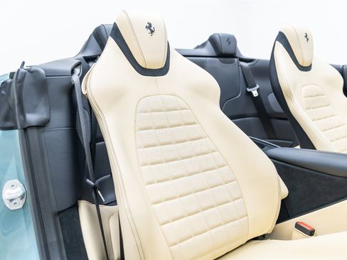 Used 2025 Ferrari Roma Spider image 57