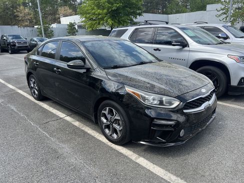 Used 2021 Kia Forte LXS image 4