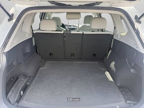 Used 2019 Volkswagen Tiguan SE w/ Panoramic Sunroof Package AWD/4WD image 10