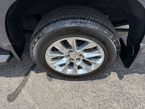 Certified 2021 Chevrolet Silverado 1500 LTZ AWD/4WD image 40
