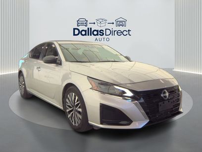 Used 2024 Nissan Altima 2.5 SV