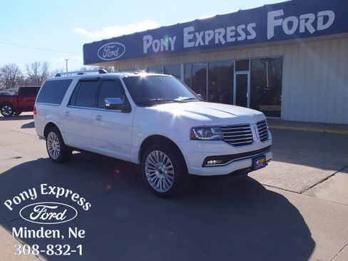 Used 2016 Lincoln Navigator L Reserve image 1