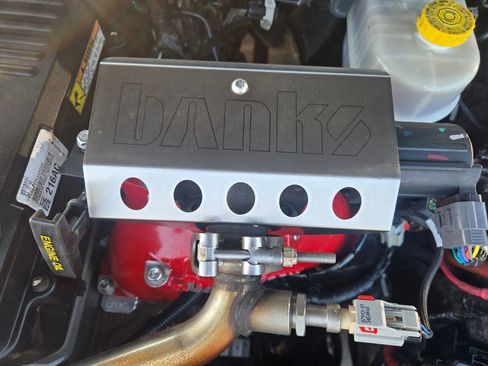 Used 2015 RAM 2500 Laramie image 35