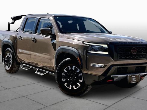 Used 2023 Nissan Frontier Pro-X w/ Pro Convenience Package image 3