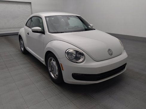 Used 2015 Volkswagen Beetle 1.8T Classic FWD image 13