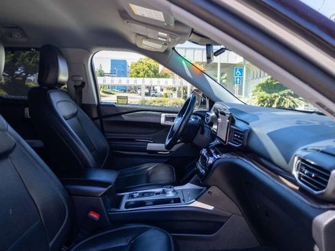 Used 2021 Ford Explorer Limited w/ Equipment Group 301A image 14