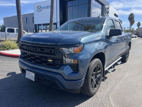 Used 2024 Chevrolet Silverado 1500 Custom image 1