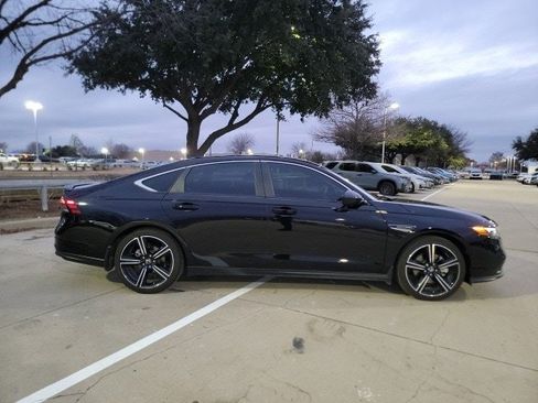 Used 2025 Honda Accord Sport image 4