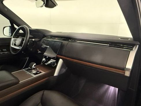 Used 2023 Land Rover Range Rover Long Wheelbase SE AWD/4WD image 14