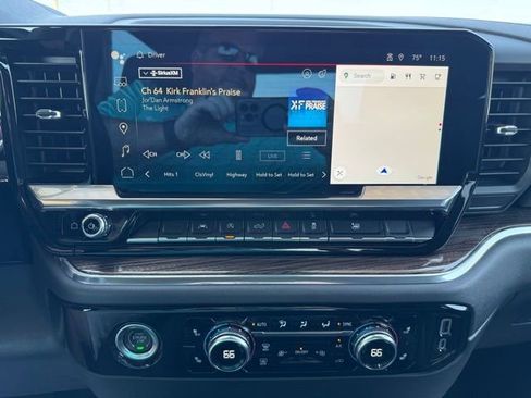 Used 2022 GMC Sierra 1500 Elevation image 11