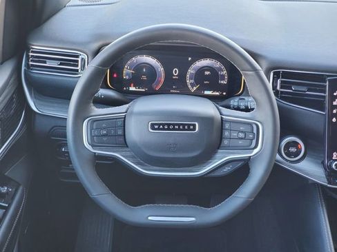 Used 2024 Jeep Wagoneer L Series II w/ Flexible Seating Group image 38