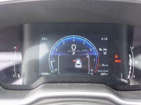 Certified 2023 Toyota Corolla Cross XLE w/ Convenience Package image 19