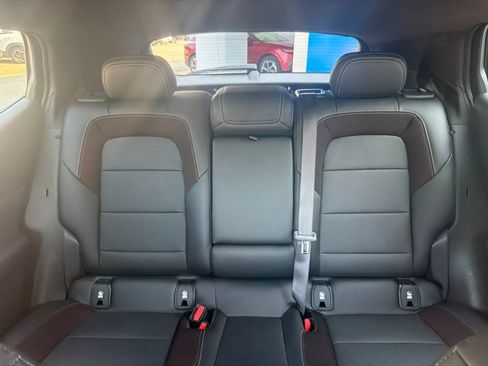 Certified 2024 Chevrolet Equinox EV RS FWD image 32