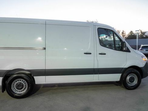 New 2025 Mercedes-Benz Sprinter 2500 image 4