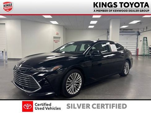 Certified 2019 Toyota Avalon Limited w/ Advanced Safety Package FWD image 4