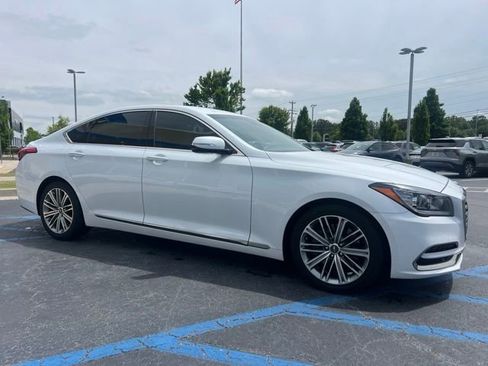 Used 2018 Genesis G80 3.8 RWD image 3