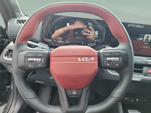 New 2026 Kia K4 GT-Line w/ GT-Line Premium Package FWD image 16