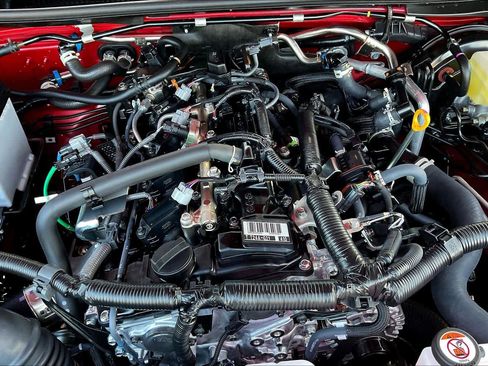 Certified 2025 Toyota 4Runner TRD Sport image 31