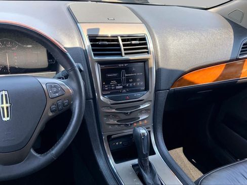 Used 2013 Lincoln MKX AWD image 6