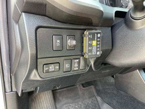 Used 2021 Toyota Tacoma TRD Off-Road w/ TRD Premium Off Road Package image 20