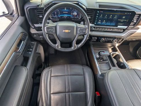 Used 2024 Chevrolet Silverado 1500 High Country RWD image 11