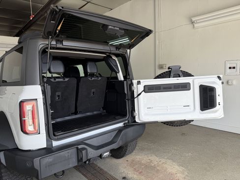 Used 2022 Ford Bronco Wildtrak image 40