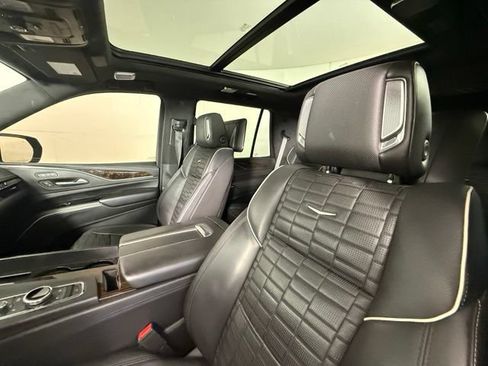 Used 2021 Cadillac Escalade Sport Platinum AWD/4WD image 6