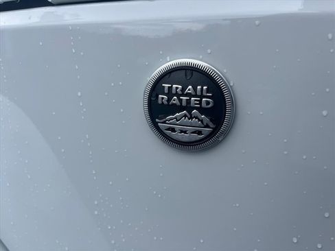 Used 2012 Jeep Wrangler Unlimited Sahara w/ Connectivity Group image 34