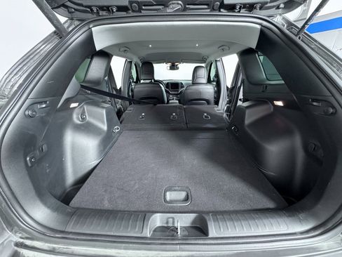 Used 2022 Jeep Cherokee Latitude Lux image 27