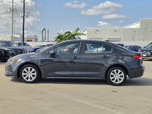 Used 2025 Toyota Corolla LE FWD image 6