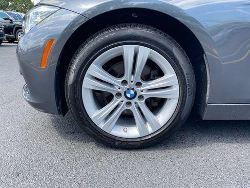 Used 2018 BMW 330i xDrive Sedan w/ Convenience Package AWD/4WD image 9