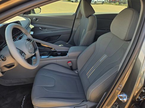 New 2026 Hyundai Elantra SEL Sport Premium FWD image 16