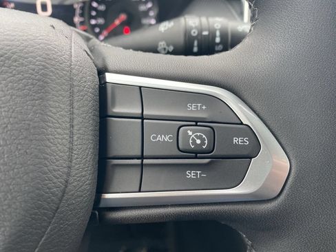 Used 2026 Jeep Compass Latitude AWD/4WD image 29
