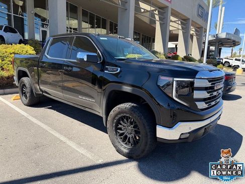 Used 2026 GMC Sierra 1500 SLE w/ Preferred Package AWD/4WD image 2