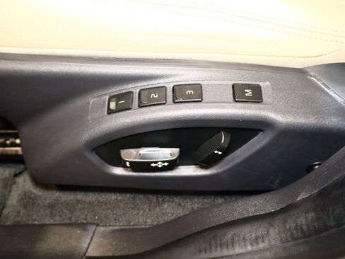 Used 2016 Volvo XC60 T6 Platinum w/ Climate Package image 21