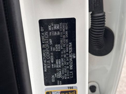 Used 2025 Kia Soul LX w/ LX Technology Package image 23