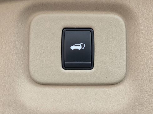 Used 2014 Nissan Pathfinder SL w/ SL Premium Package image 13