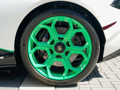 Used 2023 Lamborghini Huracan Tecnica RWD image 16