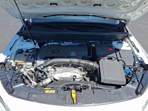 Certified 2022 Mercedes-Benz GLB 250 4MATIC w/ AMG Line image 29