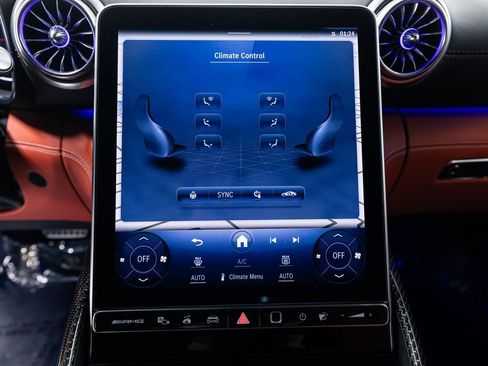 Used 2022 Mercedes-Benz SL 55 AMG 4MATIC image 19