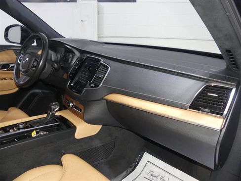 Used 2019 Volvo XC90 T6 Inscription w/ Luxury Package image 25