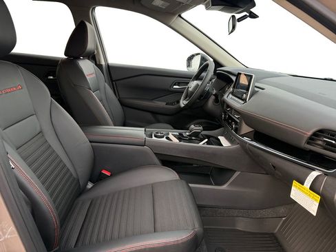 New 2026 Nissan Rogue Rock Creek image 15