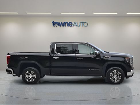 Used 2026 GMC Sierra 1500 SLT AWD/4WD image 7