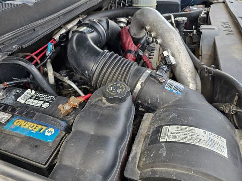 Used 2008 Chevrolet Silverado 2500 LTZ w/ Suspension Package, Off-Road AWD/4WD image 11