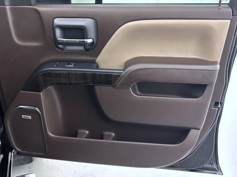 Used 2015 GMC Sierra 2500 Denali w/ Duramax Plus Package AWD/4WD image 16