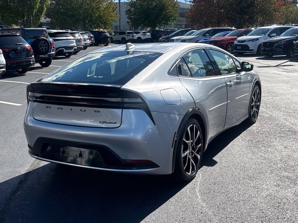 Used 2023 Toyota Prius Prime FWD image 7