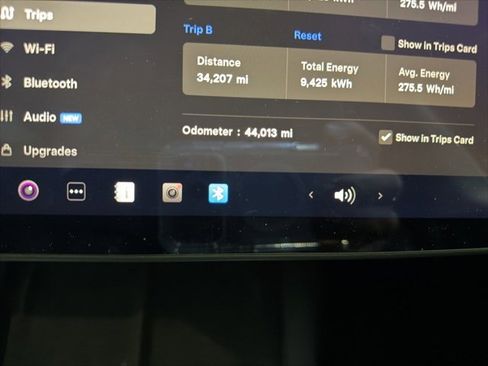 Used 2021 Tesla Model 3 Standard Range Plus image 5