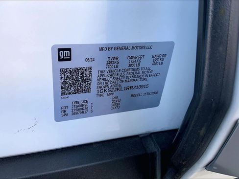 Used 2024 GMC Yukon XL Denali image 34