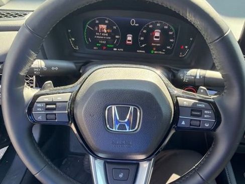 Used 2025 Honda Accord Touring image 3