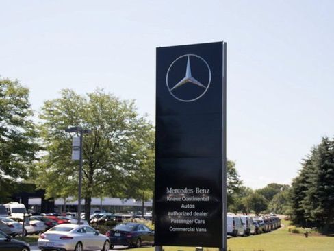 Certified 2023 Mercedes-Benz GLB 250 4MATIC image 28